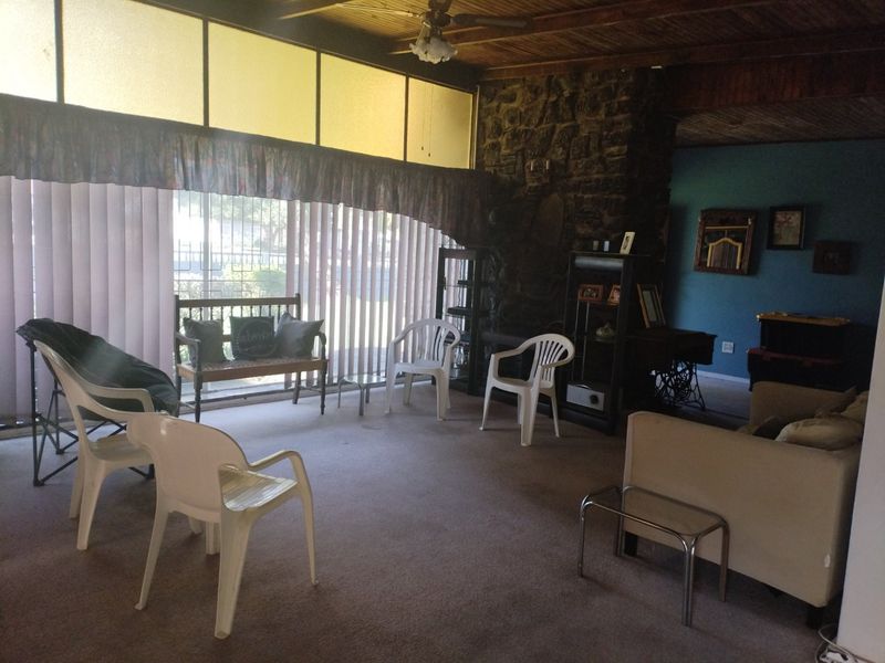 3 Bedroom House for Sale in Selcourt - Photo 6