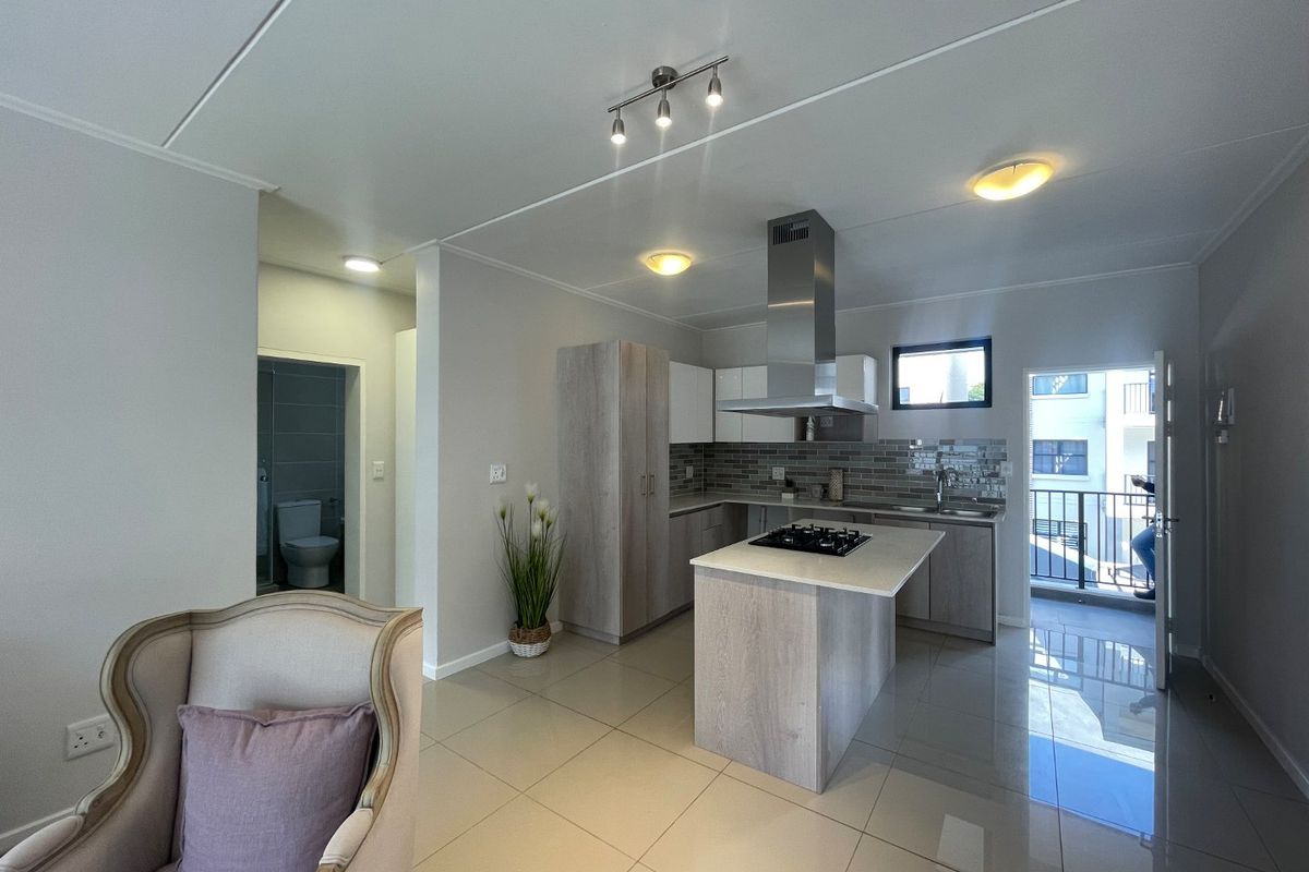 2 Bed | Pool + Clubhouse | Gas Stove | Secure Complex | 1st Floor - Photo 5