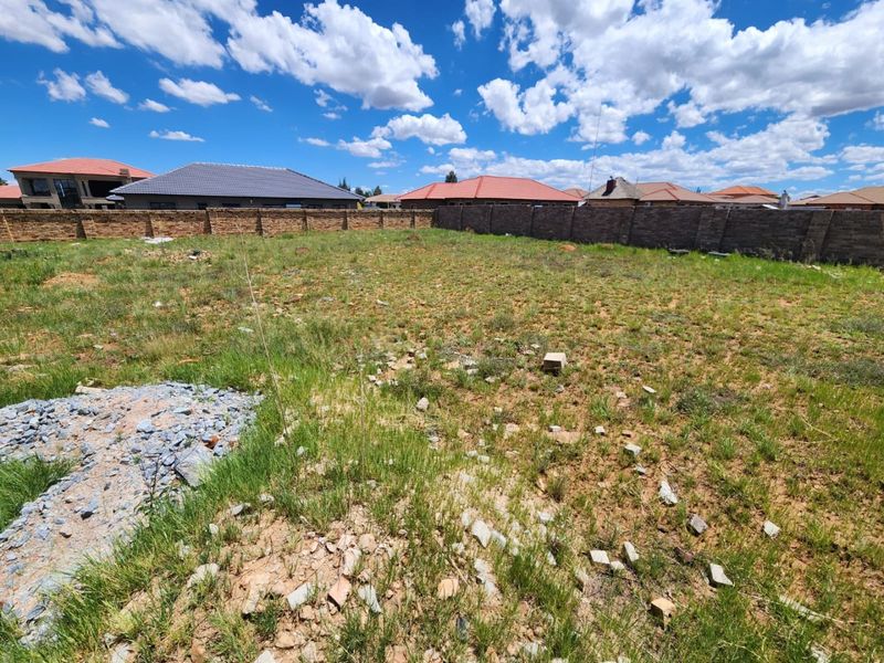 Vacant Land For Sale in Flamwood - Photo 1
