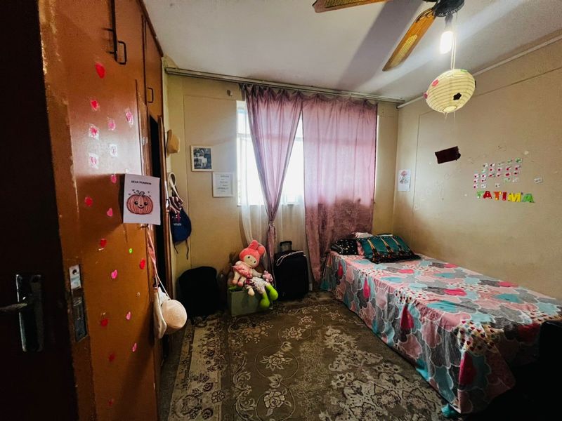 Owner Occupied Investment 92sq flat - Photo 3