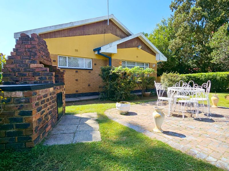 An impeccably presented family home in Three Rivers. - Photo 8