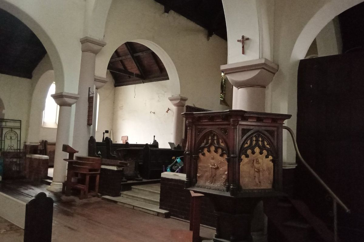 Architectural and Historical CHURCH Building For sale. Priced to sell. - Photo 5