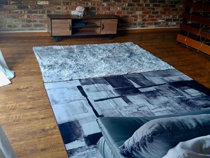 Great Value full title Townhouse in sought after yet secluded estate  - Photo 10