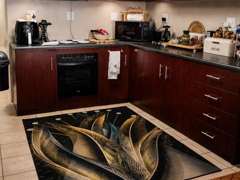 Great Value full title Townhouse in sought after yet secluded estate  - Photo 6