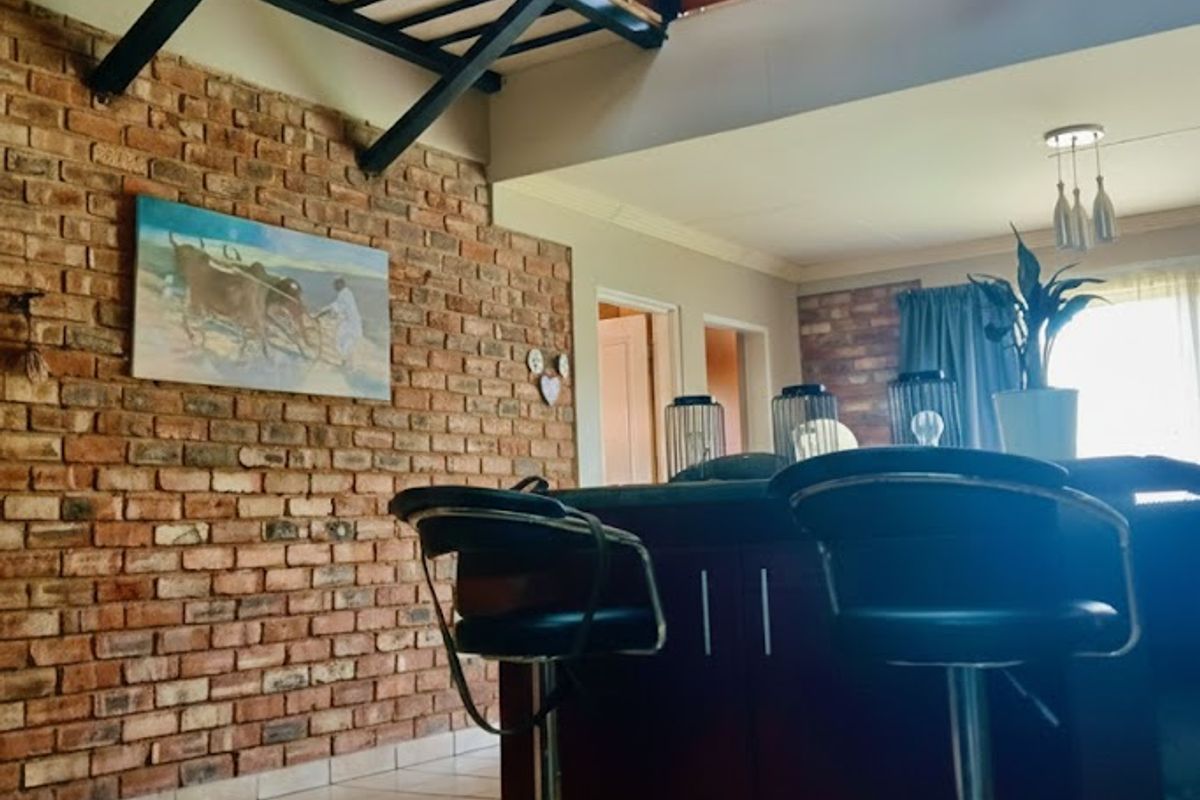 Great Value full title Townhouse in sought after yet secluded estate  - Photo 5