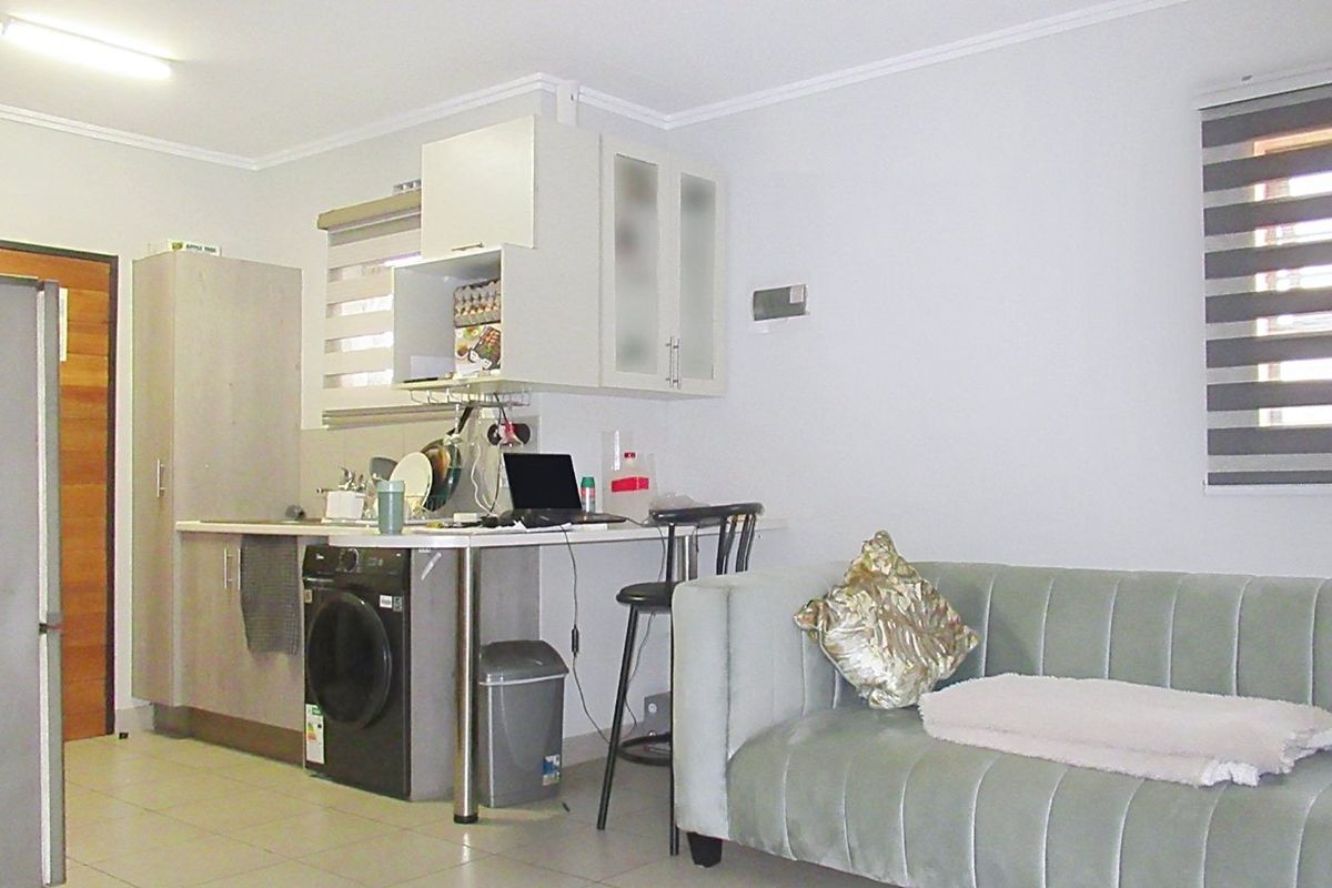 2 Bedroom House for Sale in Protea Glen - Photo 3