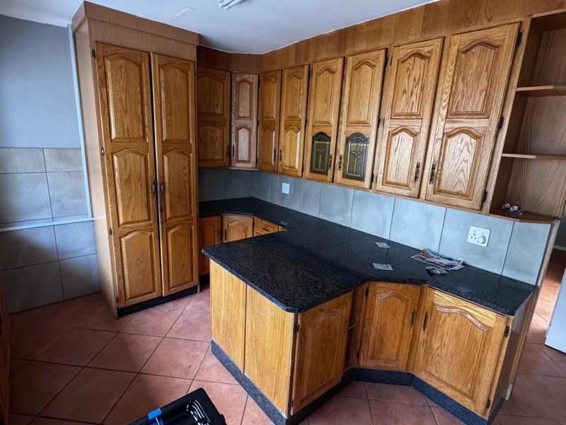 2 Bedroom 1 Bathroom very Big Apartment Wierdapark!! - Photo 9