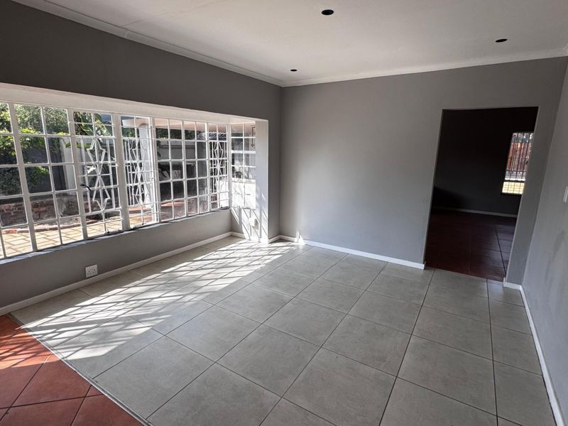 2 Bedroom 1 Bathroom very Big Apartment Wierdapark!! - Photo 6