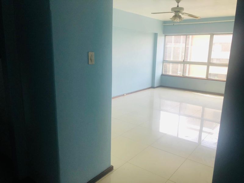 A Studio Apartment To Let In Durban Central, Durban - Photo 5