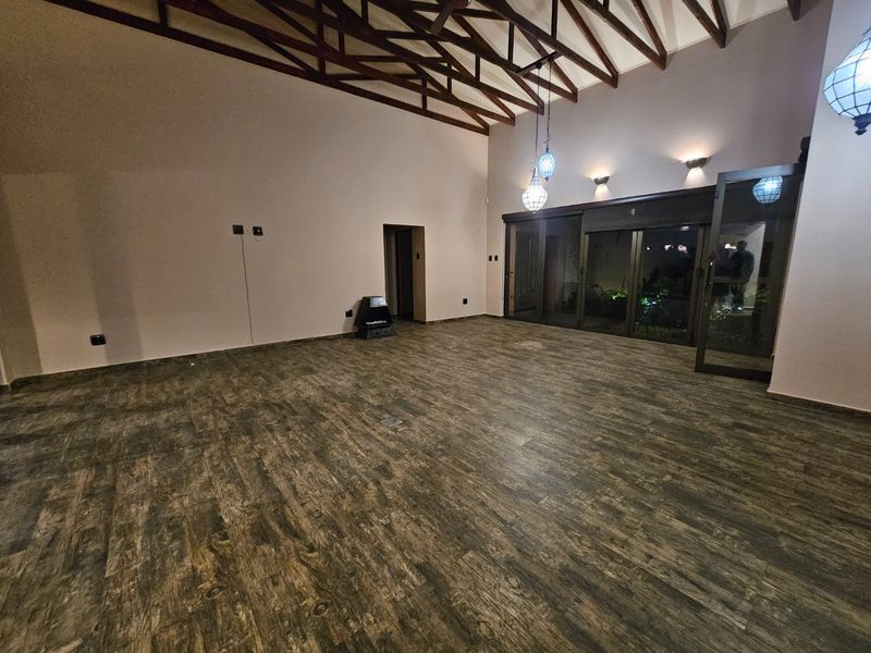 Wow, Spectacular Views, Wild Life Estate, Entertainment Home - Photo 10