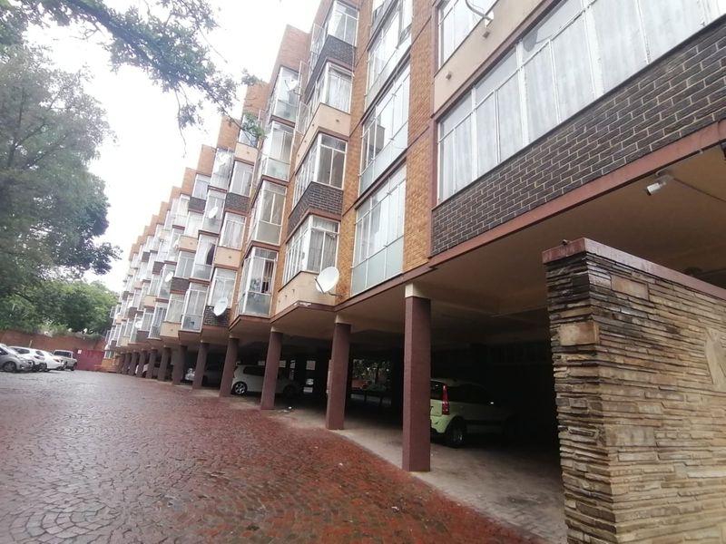 Spacious & Versatile 2-Bedroom Apartment – Muckleneuk, Pretoria - Photo 2
