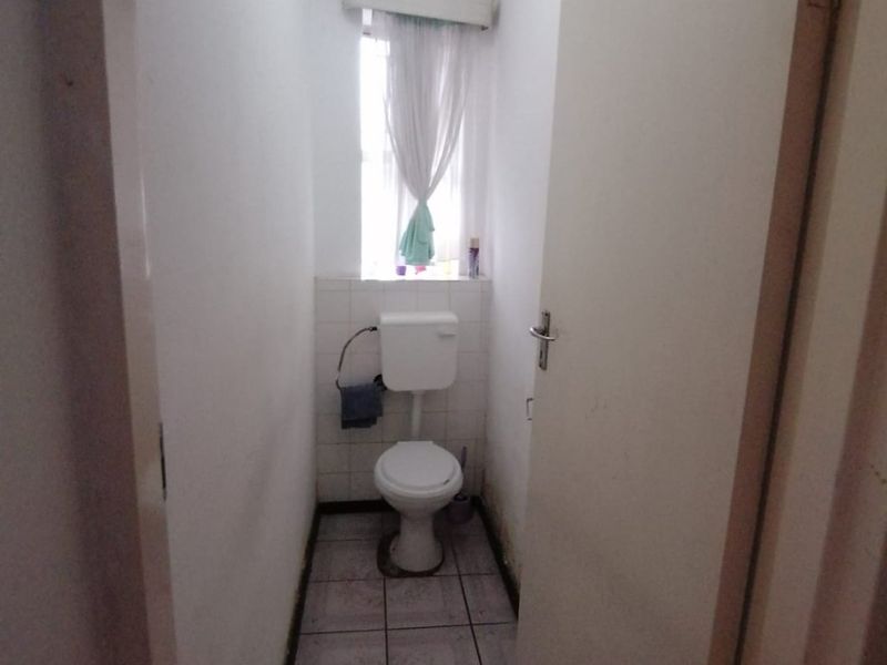 Spacious & Versatile 2-Bedroom Apartment – Muckleneuk, Pretoria - Photo 8