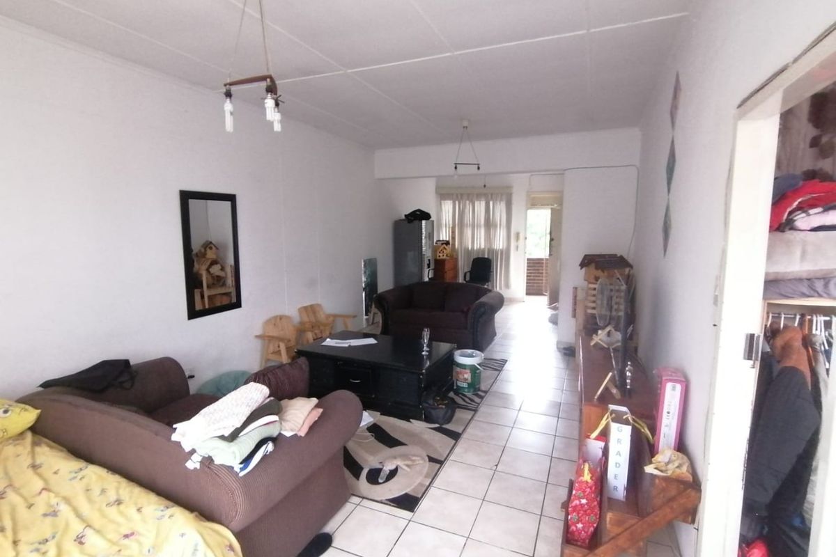 Spacious & Versatile 2-Bedroom Apartment – Muckleneuk, Pretoria - Photo 3