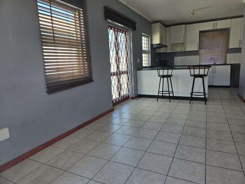 Two bedroom starter home in great location  - Photo 9