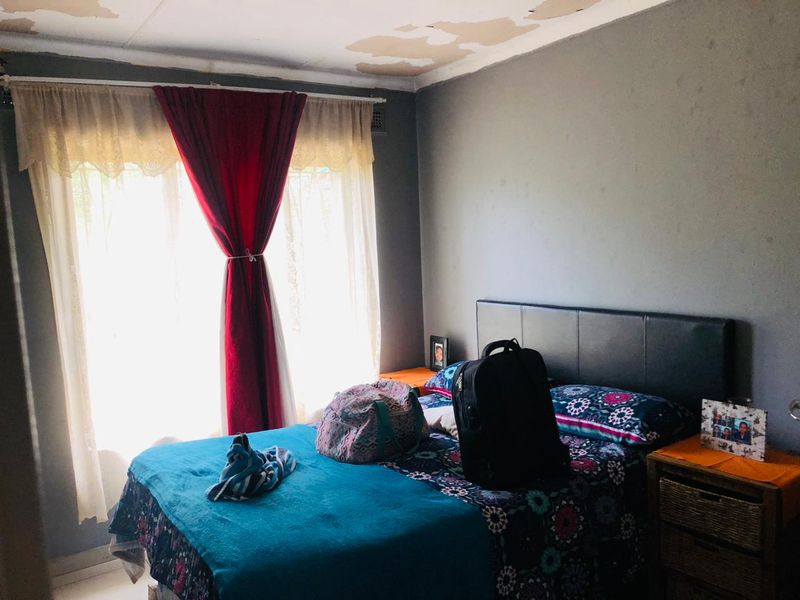 3 Bedrooms, 1 Bathroom Townhouse For Sale In Pinetown, Durban - Photo 9