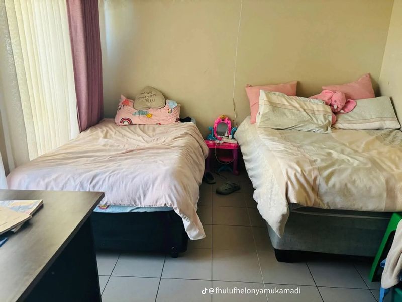 TWO BEDROOM TWO BATHROOM TOWN HOUSE AVAILABLE IN PENINA PARK POLOKWANE - Photo 2