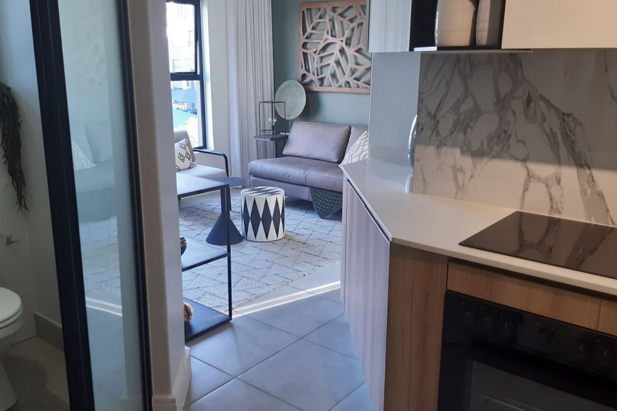 Elegant 1 Bedroom Apartment to rent in Waterfall City- Midrand  - Photo 3