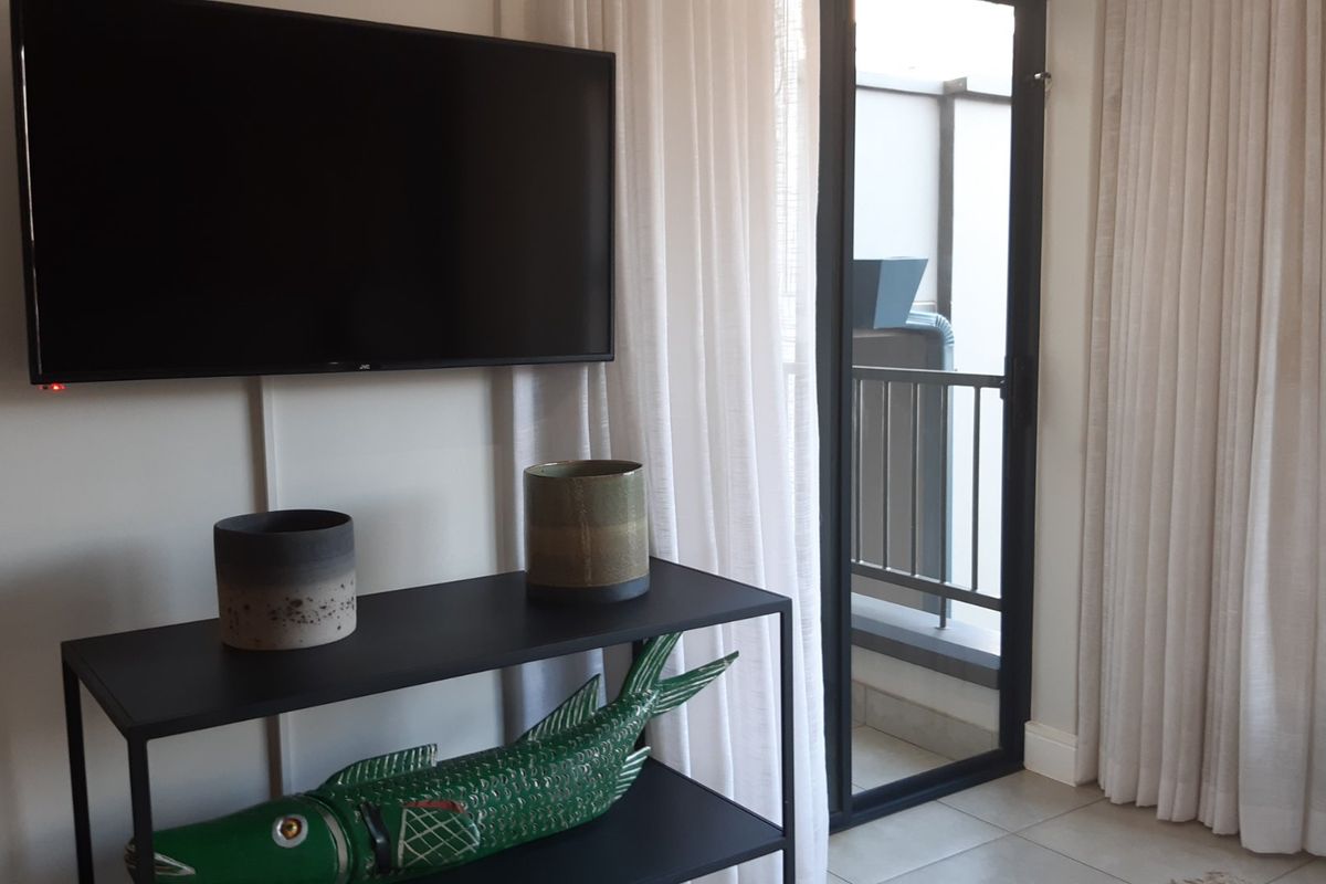 Elegant 1 Bedroom Apartment to rent in Waterfall City- Midrand  - Photo 5