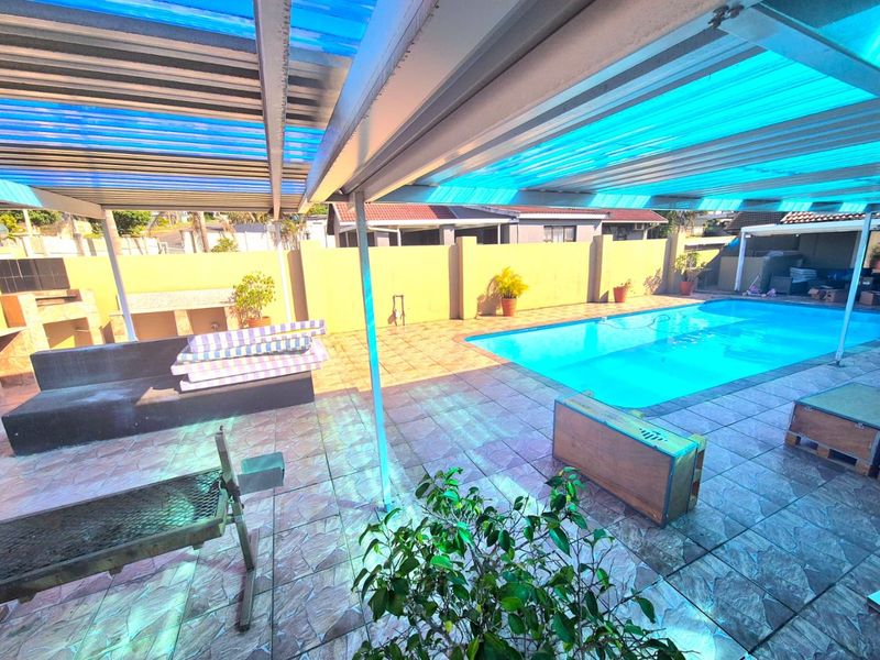 5 Bedroom house for Sale in Brighton Beach - Photo 9