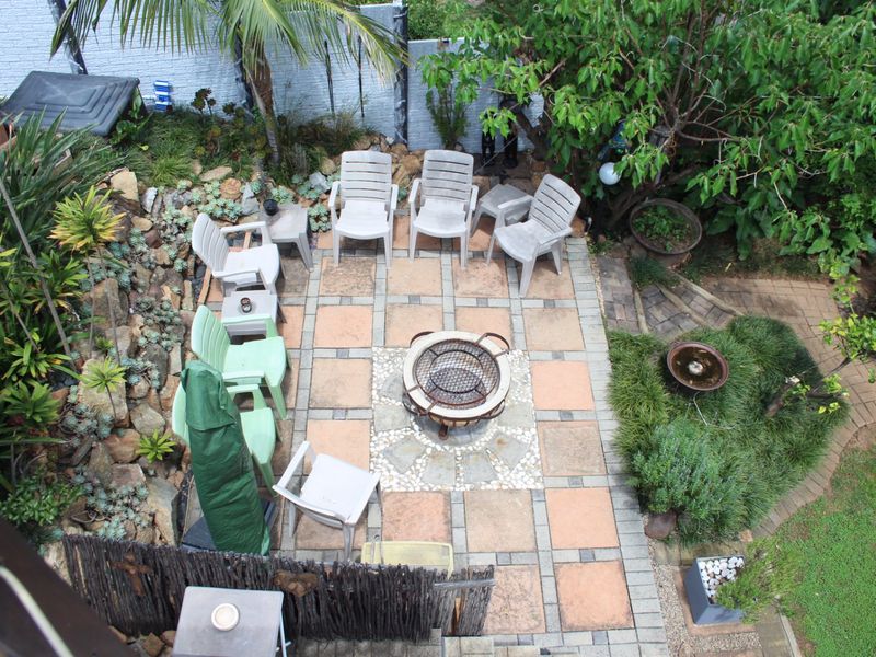 Your Ideal Family Sanctuary nestled in Welridge community - Photo 10