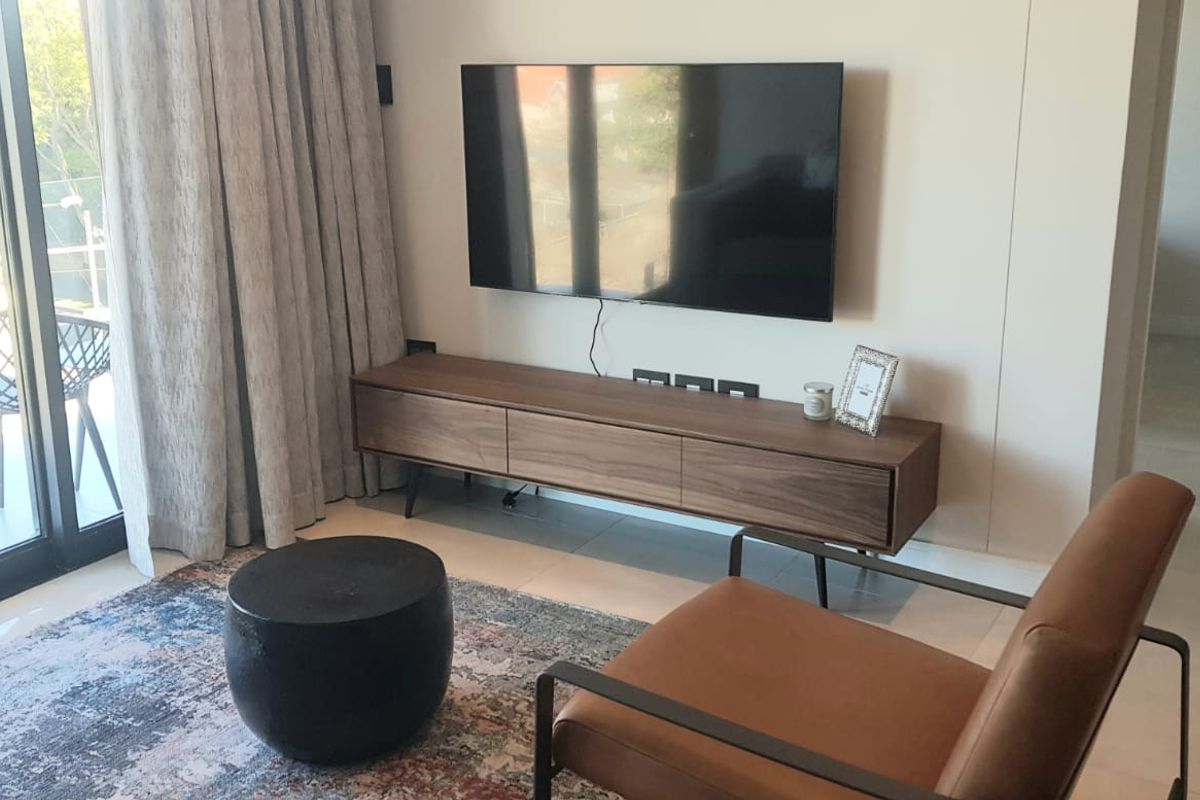 Stunning Fully Furnished 2 bed 2 bath with Wi-fi included-No Loadshedding-Lights Always On-Water Always Available - Photo 5
