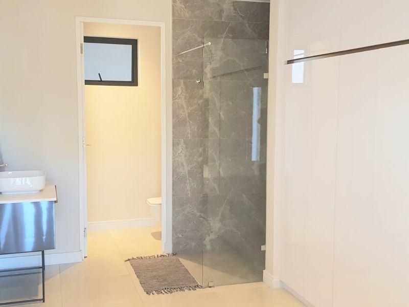 Stunning Fully Furnished 2 bed 2 bath with Wi-fi included-No Loadshedding-Lights Always On-Water Always Available - Photo 7