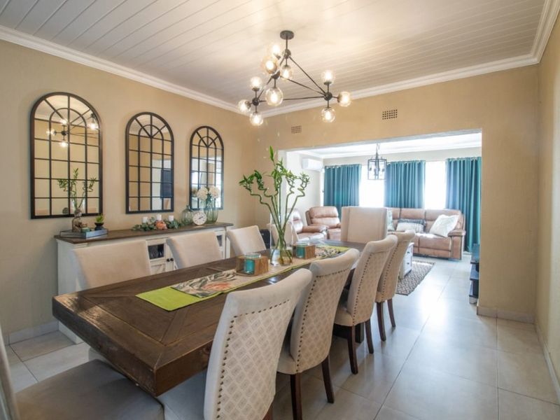 Spacious 6-Bedroom Home for Sale – Croydon - Photo 8