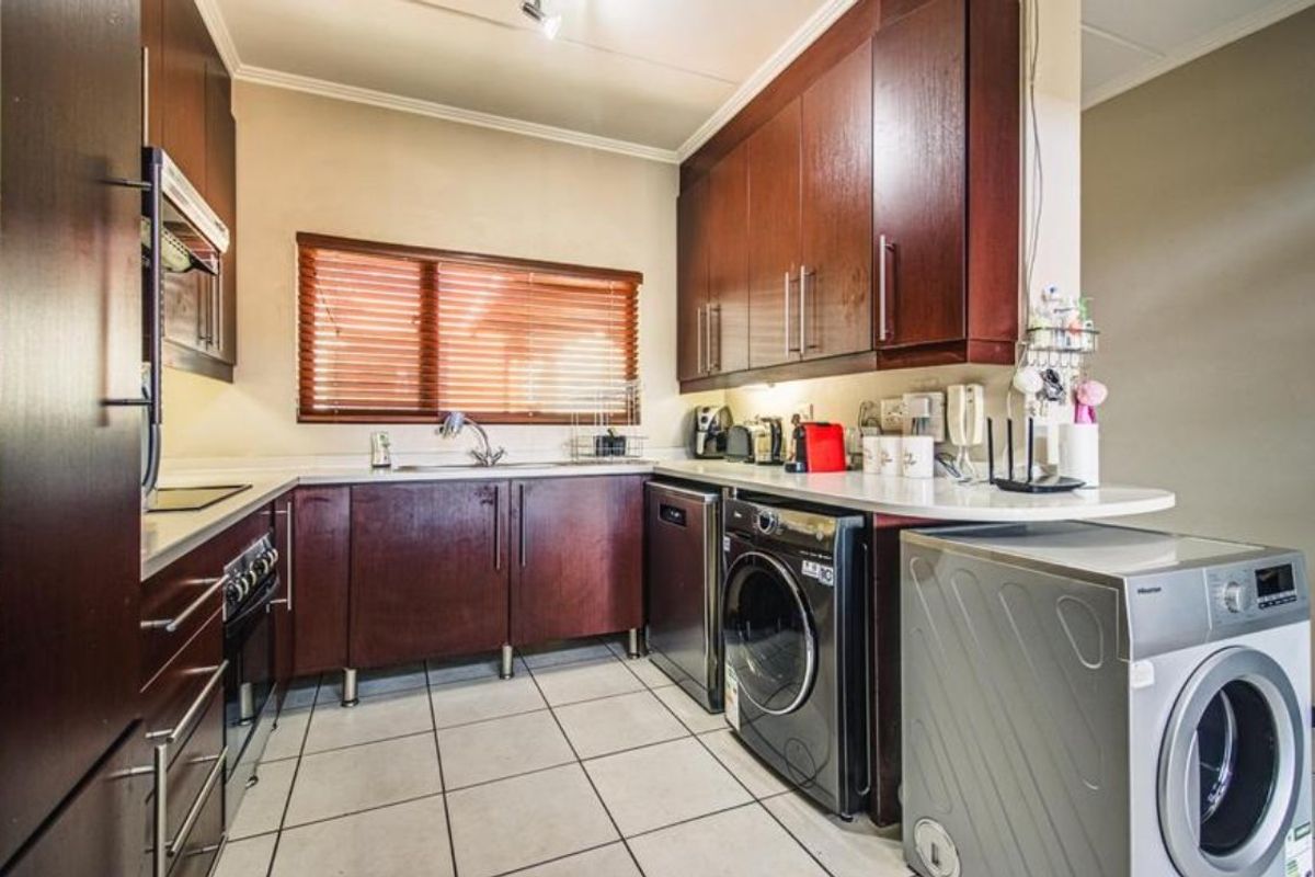 Stylish 3-Bedroom Townhouse for Sale – Solheim - Photo 5