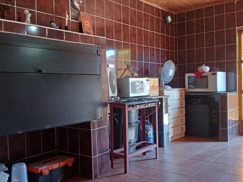 NEAT 4 BEDROOM HOUSE FOR SALE IN SE 1 - Photo 7