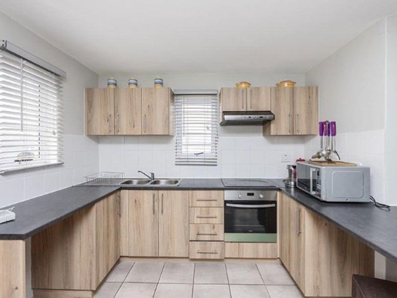 NEW DEVELOPMENT: PIONEER PARK - MODERN 3-BEDROOM HOMES - Photo 2