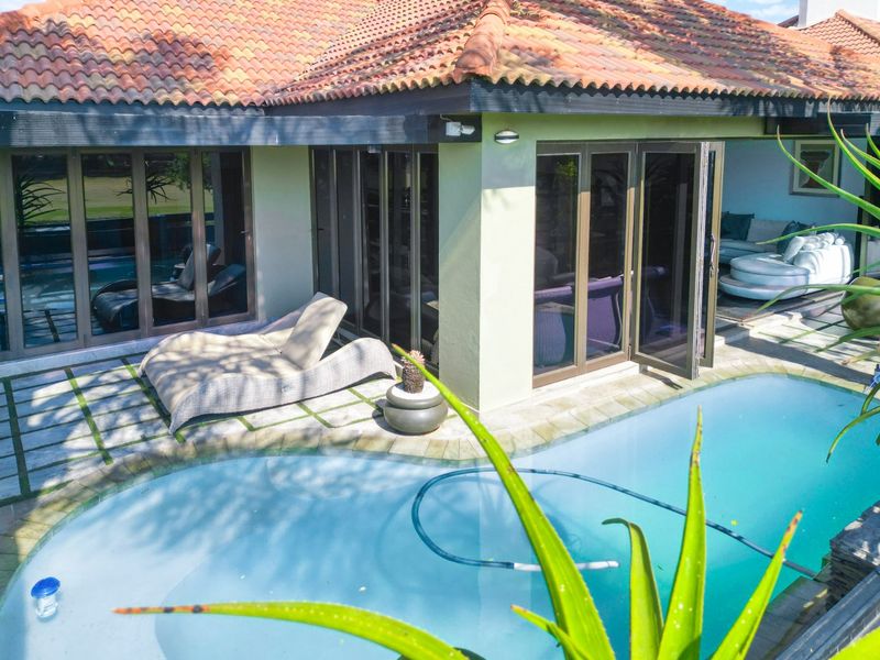 Luxury 5-Bedroom Home in Pecanwood Golf Estate – Hartbeespoort - Photo 8