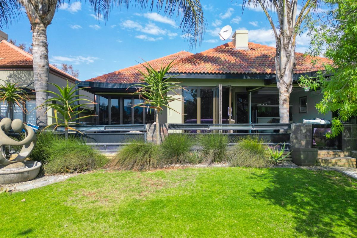 Luxury 5-Bedroom Home in Pecanwood Golf Estate – Hartbeespoort - Photo 5