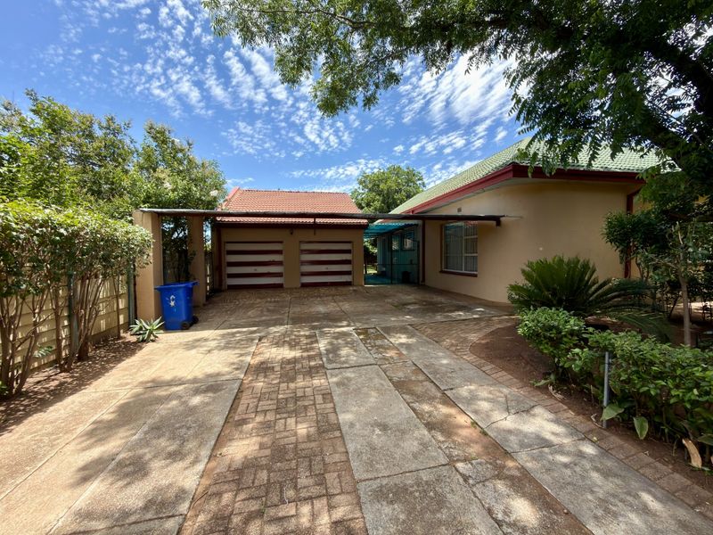 Newly renovated 4-bedroom house for sale in Orkney  - Photo 4