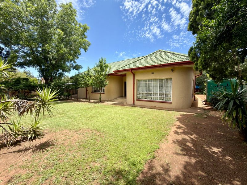 Newly renovated 4-bedroom house for sale in Orkney  - Photo 3