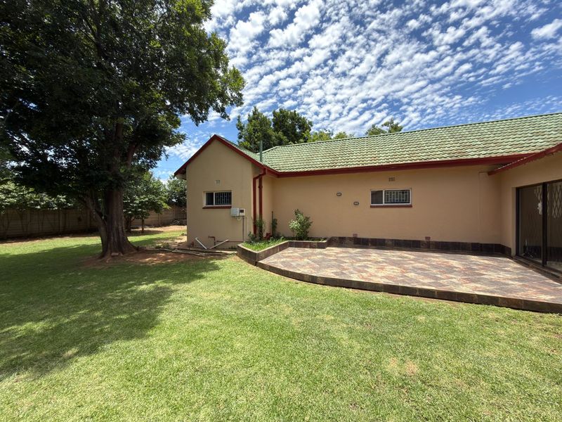 Newly renovated 4-bedroom house for sale in Orkney  - Photo 2