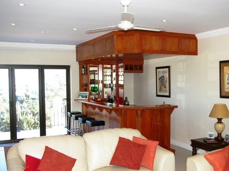 A Beautiful Family Residence With A Touch Of Class!!!!!! - Photo 10