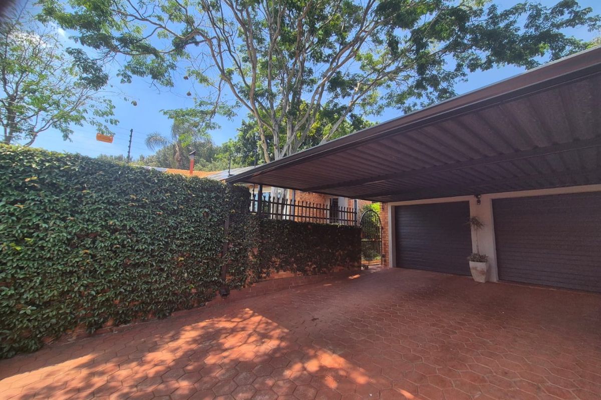 Modern Luxury Living in NEWKLOOF Estate - SOLE and EXCLUSIVE Mandate - Photo 2