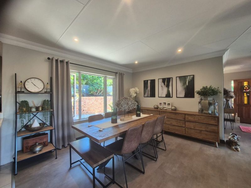 Modern Luxury Living in NEWKLOOF Estate - SOLE and EXCLUSIVE Mandate - Photo 10