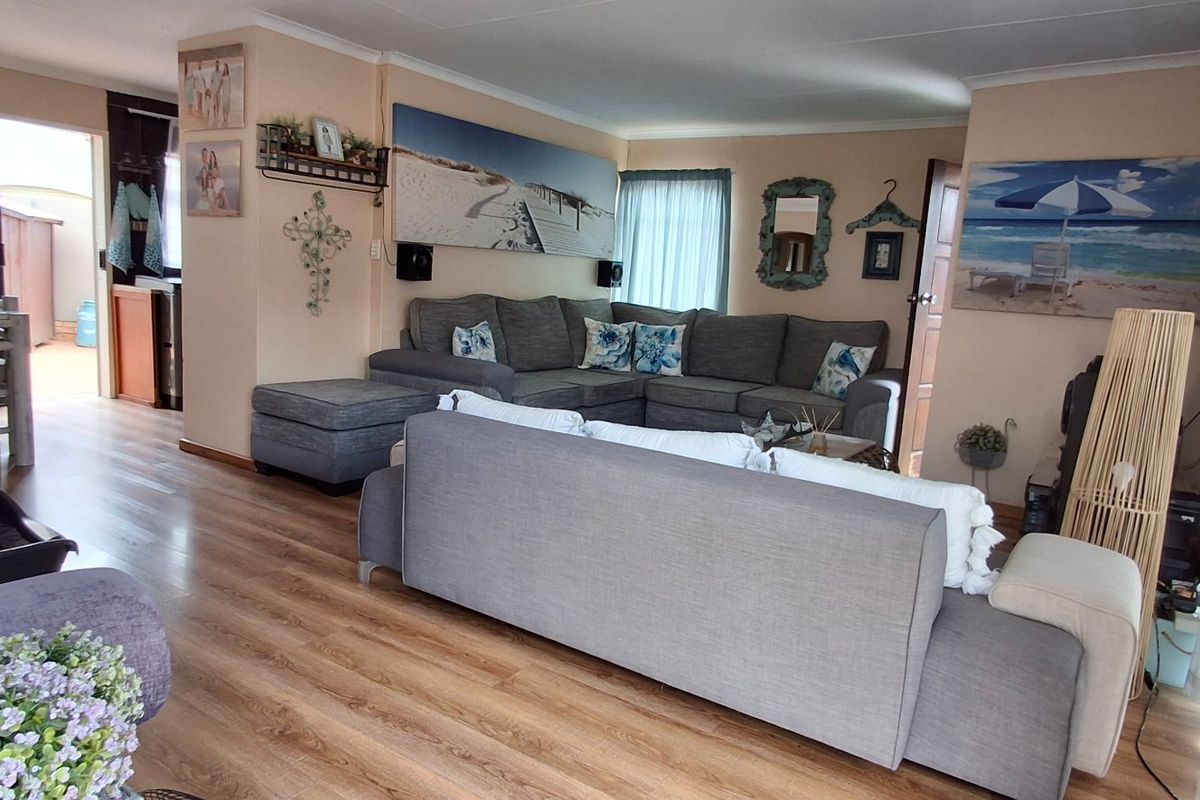 BEAUTIFUL HOUSE FOR SALE IN DOORNPOORT - Photo 5