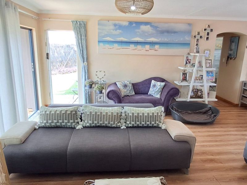 BEAUTIFUL HOUSE FOR SALE IN DOORNPOORT - Photo 8