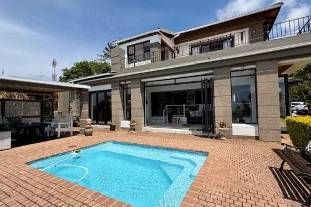 Elevated Family Home with Sweeping Sea Views and Full Backup Systems - Photo 2