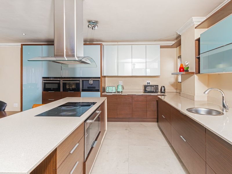 Splendid Family Home in Blue Valley  - Photo 7