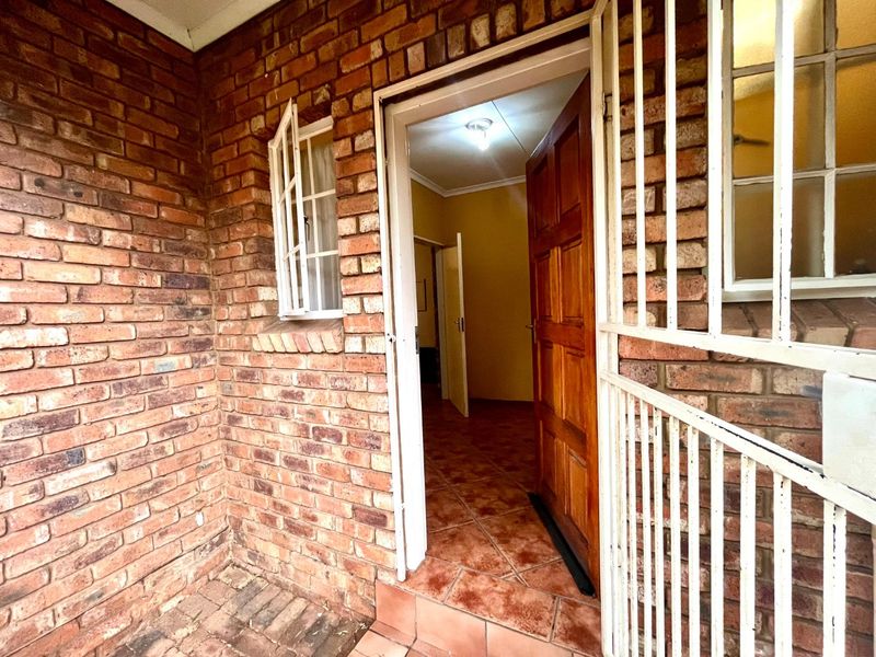 Your Perfect Family Home in the Heart of Centurion - Photo 3