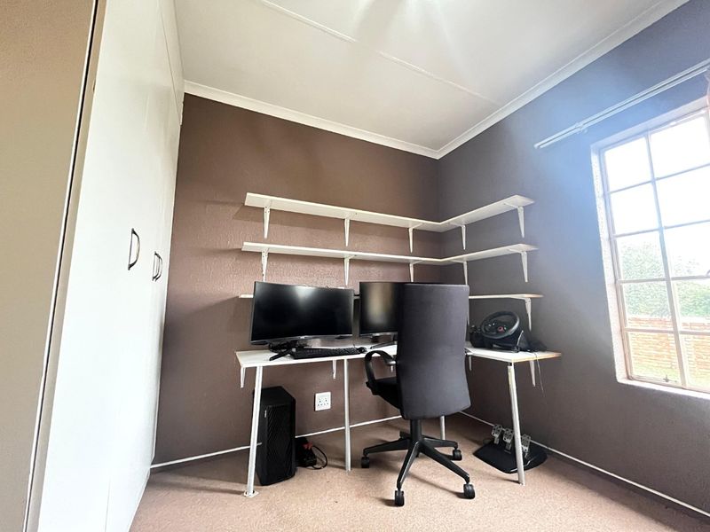 Your Perfect Family Home in the Heart of Centurion - Photo 7