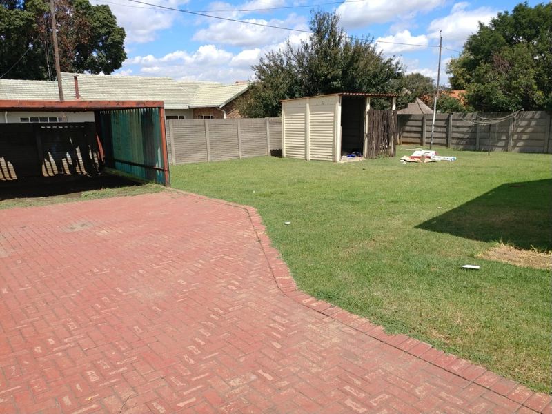 Pet Friendly home for rent in Klipfontein ext.41 - Photo 2