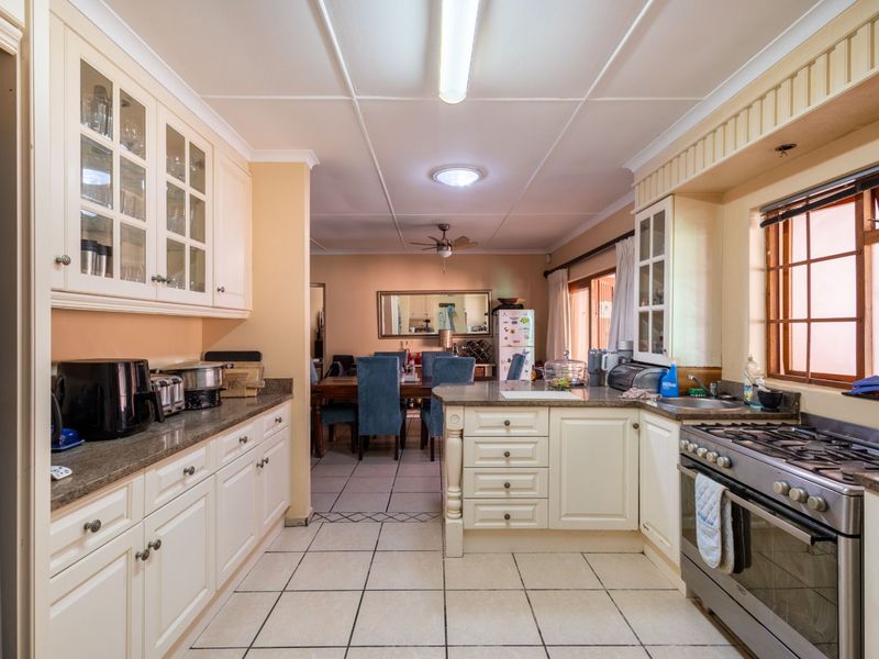 Contemporary Coastal Living in Plettenberg Bay – Beautiful 3-Bed Home for Sale - Photo 9