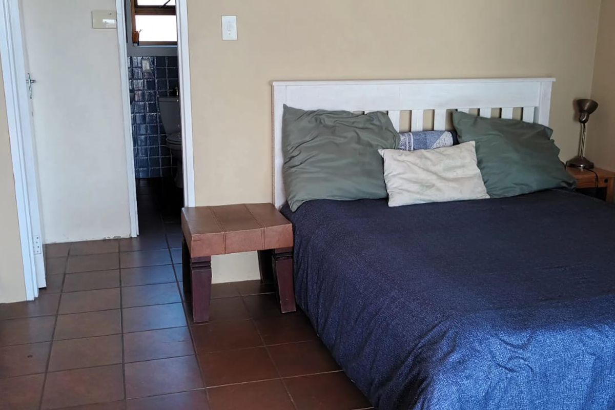 One-Bedroom Flat • Fully Furnished • Sea Views for Days - Photo 4