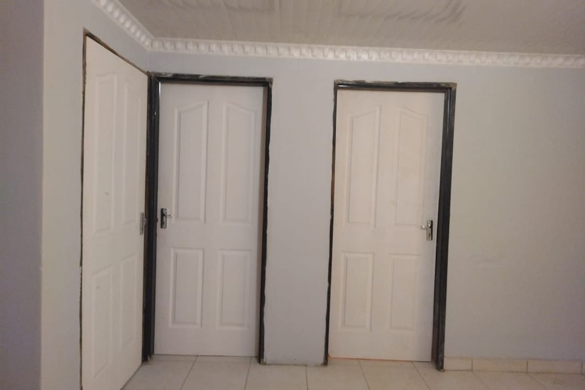 Stunning Renovated 2-Bedroom RDP Home for Sale Phelindaba, Bloemfontein - Photo 3