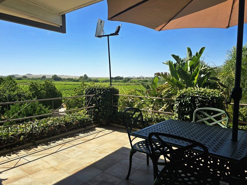 Exclusive Lifestyle Property for Sale in Keimoes, Northern Cape - Photo 2