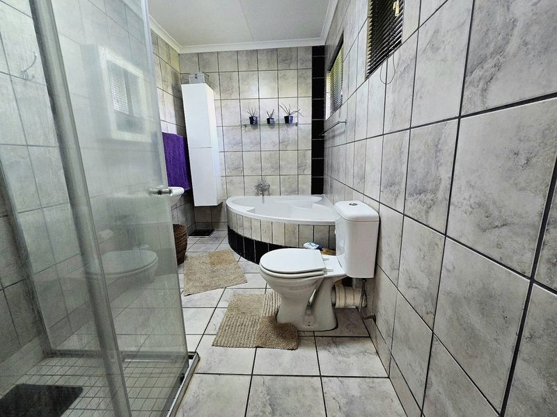 Exclusive Lifestyle Property for Sale in Keimoes, Northern Cape - Photo 10